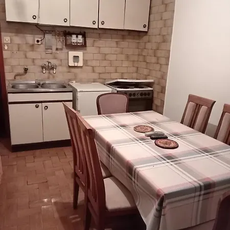 Sobe Iskra 2 Apartment Kucevo